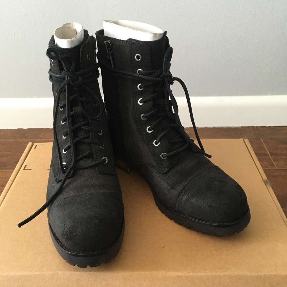 UGG Women's W Kilmer II Fashion Boot, Black